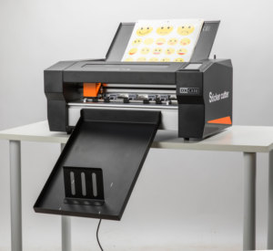 เครื่องตัดฉลากดิจิตอลแผ่นอัตโนมัติพร้อมมอเตอร์ก้าว DXC330 - Product Image 4