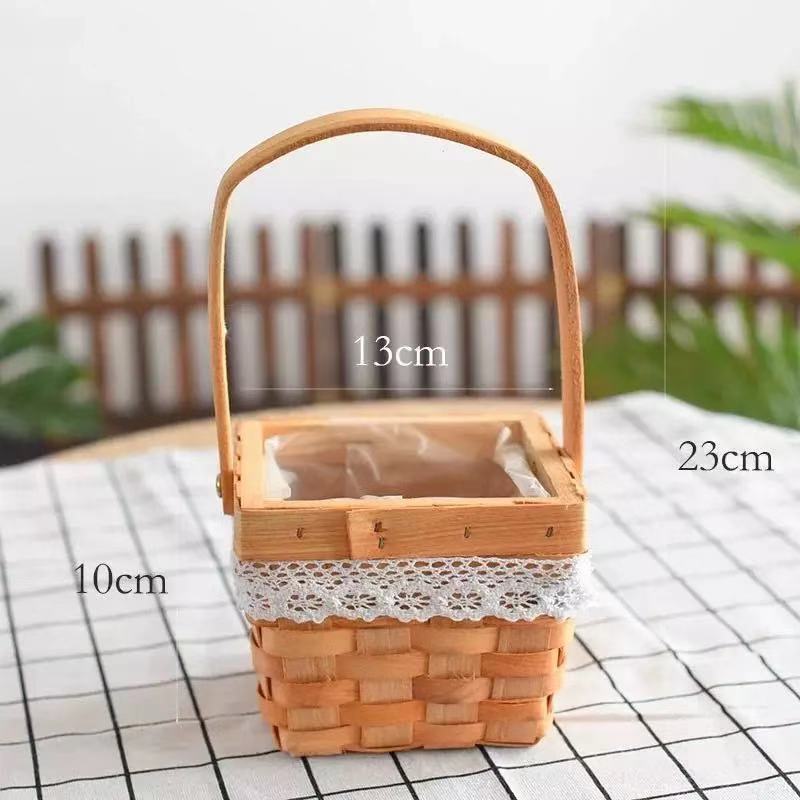 Square-shaped wooden trim