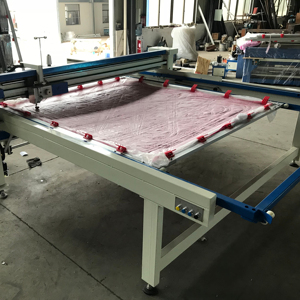 QY-26 High Precision Easy to Use Computer Controling Industrial Single Needle Quilting <strong>Making</strong> Machine - Product Image 5