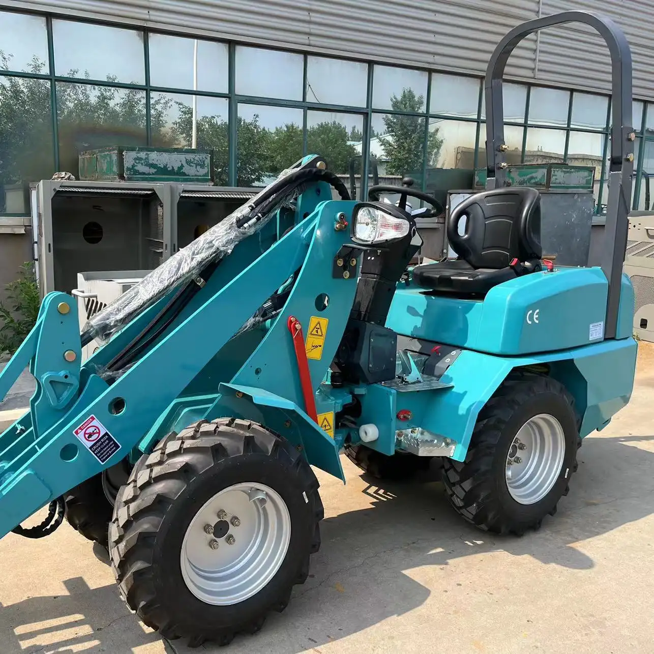 Chargeur sur roues K180 de 2000KG avec un nouveau Design et quatre roues motrices pour la Construction et les travaux agricoles