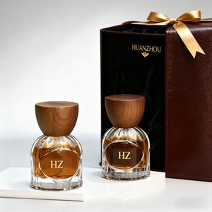 ขวดน้ำหอมขนาดมินิน่ารักขนาดพกพาขวดสเปรย์แก้วใสขนาด30มล. ฝาไม้แบบเป็นลอน - Product Image 1