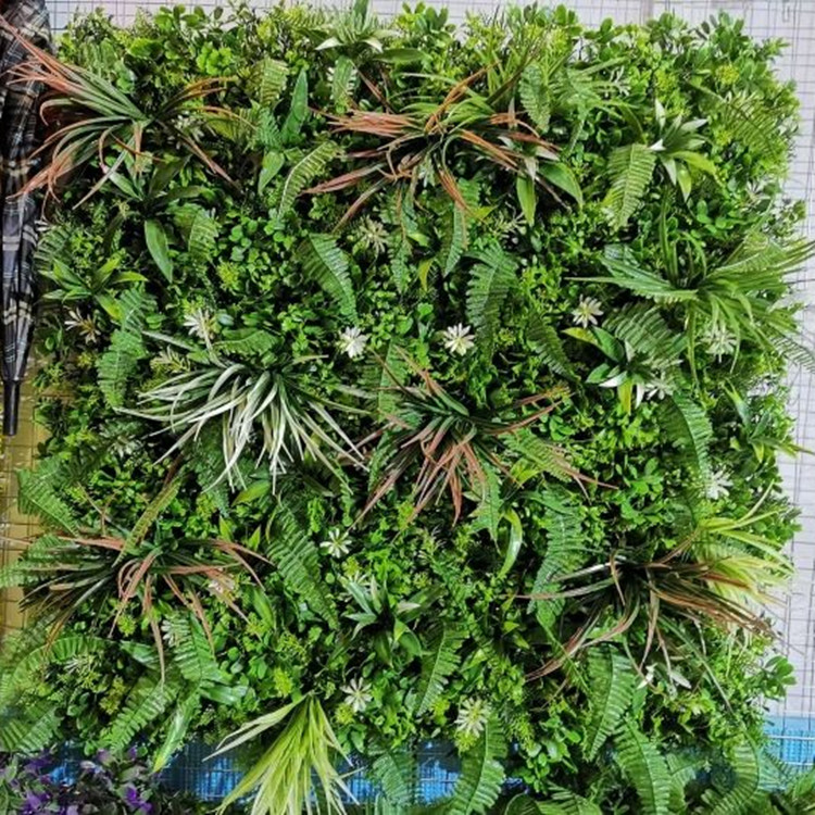 D. VERDE