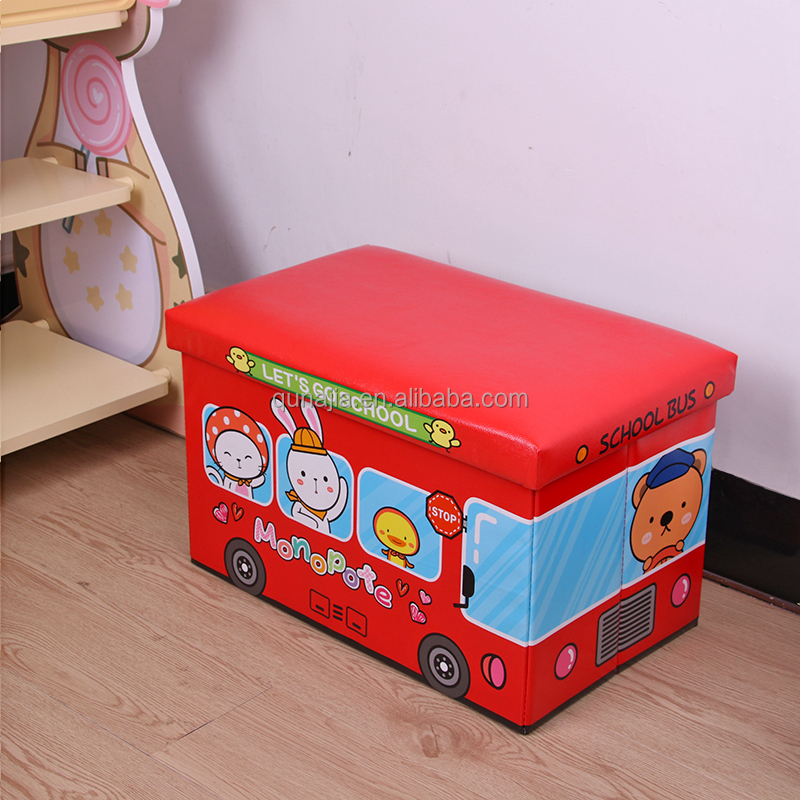 รถโรงเรียนสีแดง