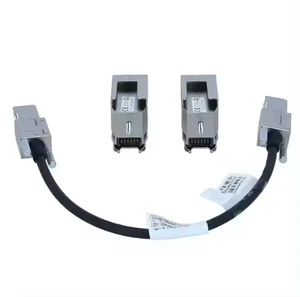 = Accesorios de conmutador Cisco C9200L Kit de módulo apilable de red C9200L de repuesto - Product Image 3