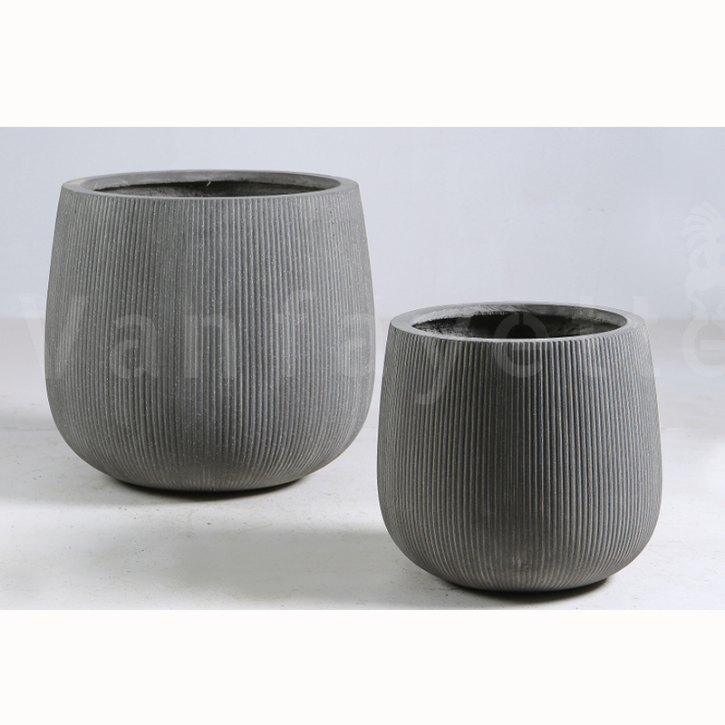Gris foncé