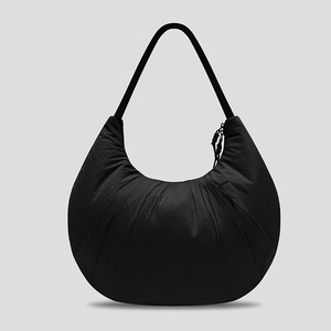 Toptan özel boyutta Logo çevre dostu kadınlar u-şekilli su itici naylon fermuar koltukaltı omuzdan askili çanta moda stil çanta - Product Image 1