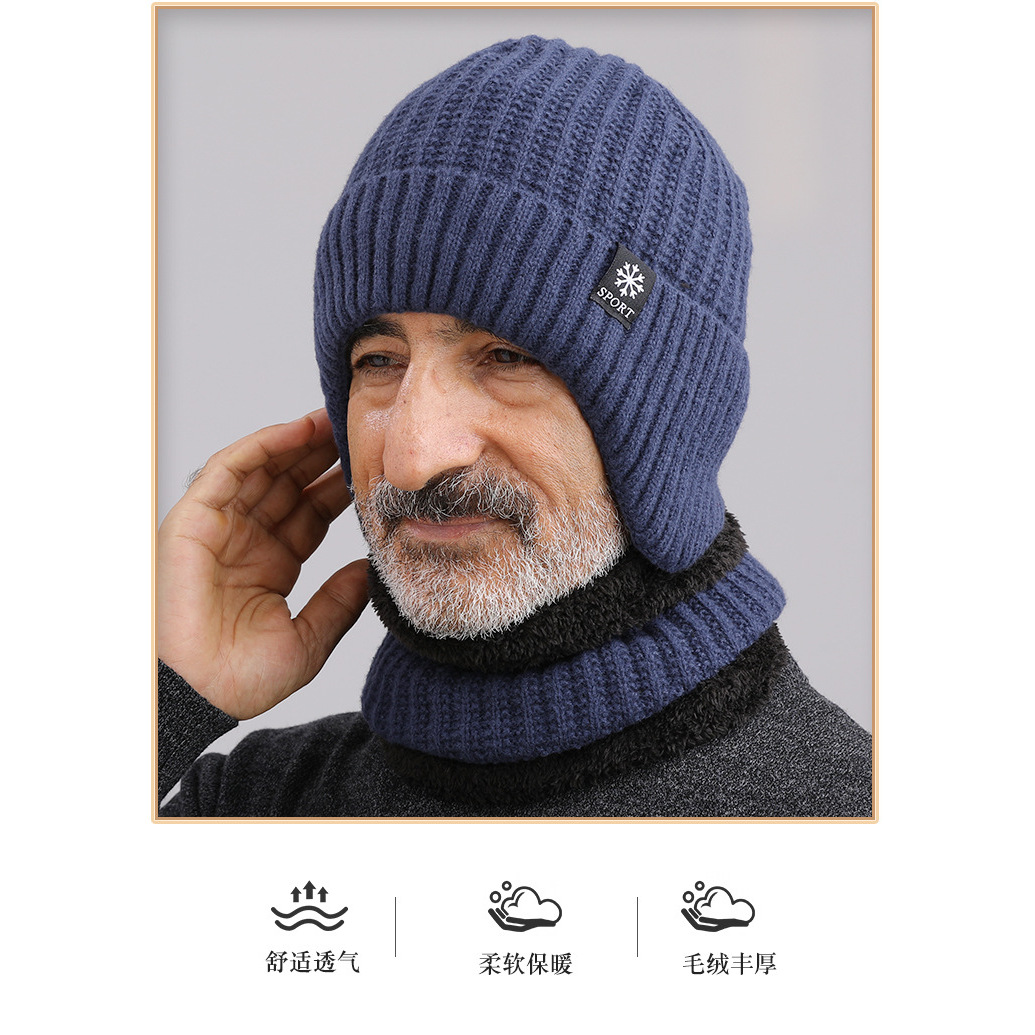 Bonnet et cache-cou bleu marine