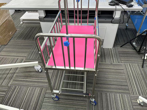 Sbct11 Trung Quốc giá thấp 304 thép không gỉ phòng khám bé cot bé có thể tháo rời giường sơ sinh bé cũi cho bệnh viện - Product Image 2