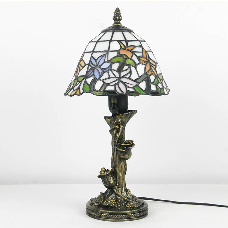 LongHuiJing Dome Shape Nightstand Lighting 1-Light Stained Glass Baroque Style Table Lamp