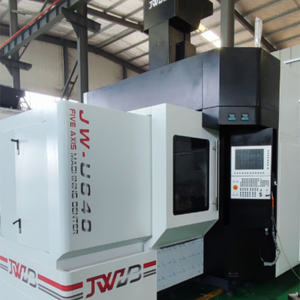 2025 China Alta Precisão <span class=keywords><strong>5</strong></span> Eixo <span class=keywords><strong>CNC</strong></span> Fresadora Popular Barato Pórtico Centro de Usinagem com BT40 Eixo Taper Fabricante