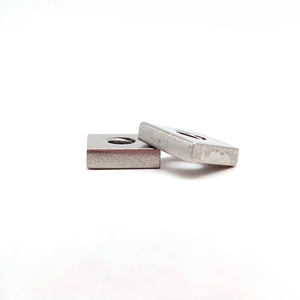 ANSI/ASME B 18.2.2 çelik 1/4 5/16 3/8 SS316 SS304 kare makine dişli vida flanş fındık - Product Image 2
