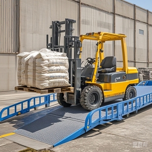 Alta calidad 6-10T almacén estacionario hidráulico contenedor móvil muelle de carga rampa plataformas elevadoras Patio de carga rampa nivelador de muelle - Product Image 6
