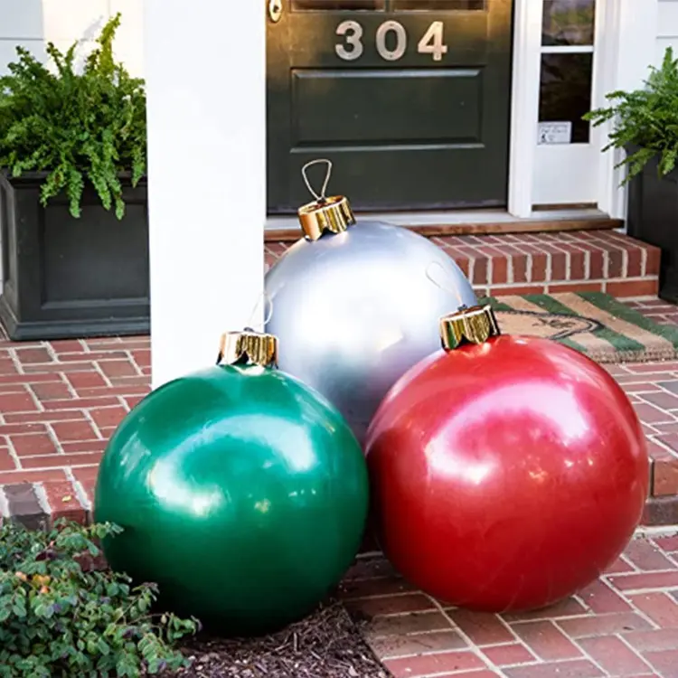 Palle di natale gonfiabili senza cuciture di colore solido di alta qualità per la decorazione dell'iarda del giardino