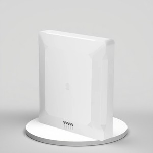 Voltaje de funcionamiento DC 12V ~ 18V Lector integrado 9dBi Antena polarizada circular Lector UHF RFID para gestión de estacionamiento - Product Image 1