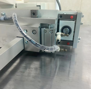 YJC-6040G/H macchina da cucire industriale programmabile ad ago singolo macchina automatica computerizzata per divano motore ferro materiale - Product Image 3