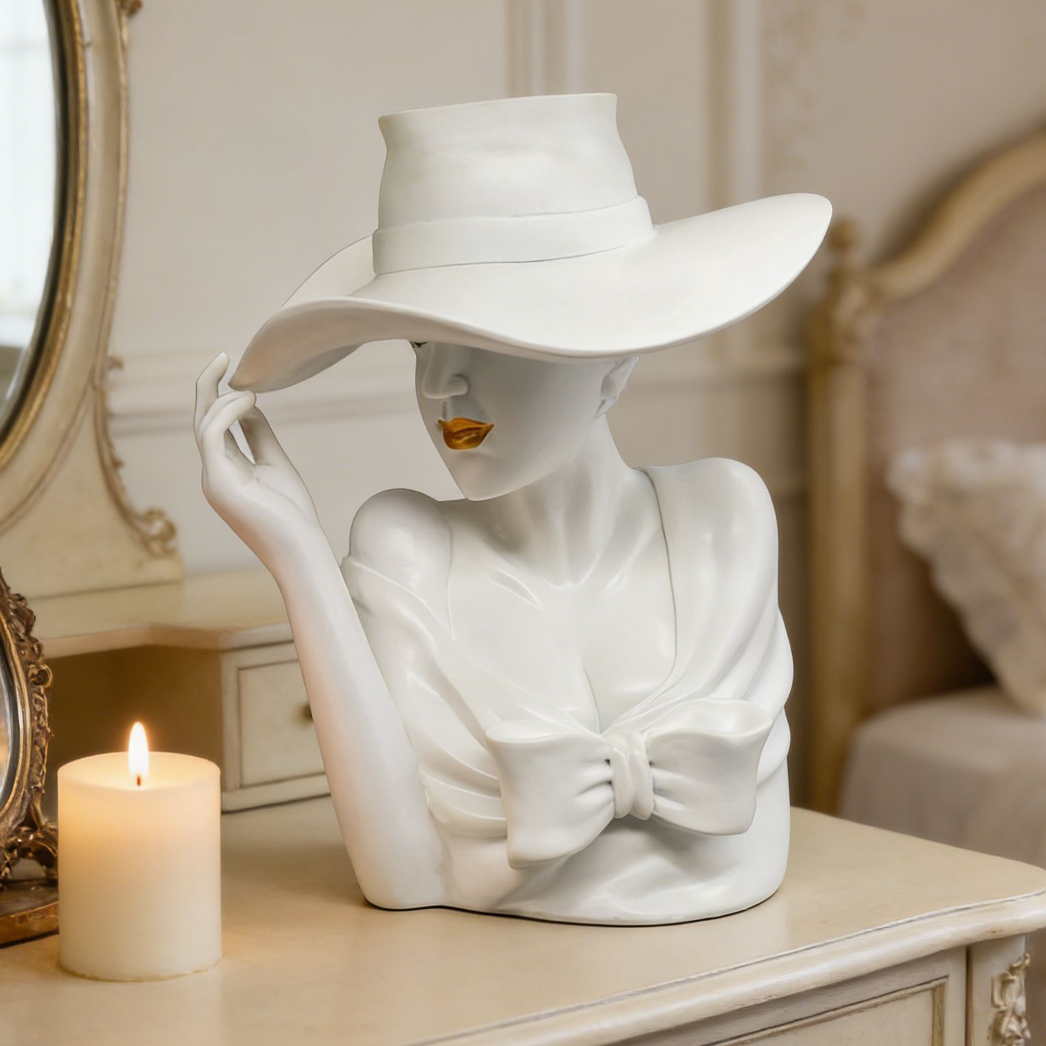 Vase Déesse du Chapeau