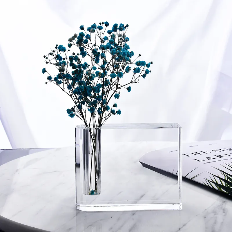 Handmade Crystal Crafts Bud vase Square