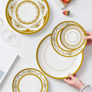 Factory Wholesale Luxury Ceramic Rotundity Charger Plate Gold Border Bone China Tableware Set - Product Image 1