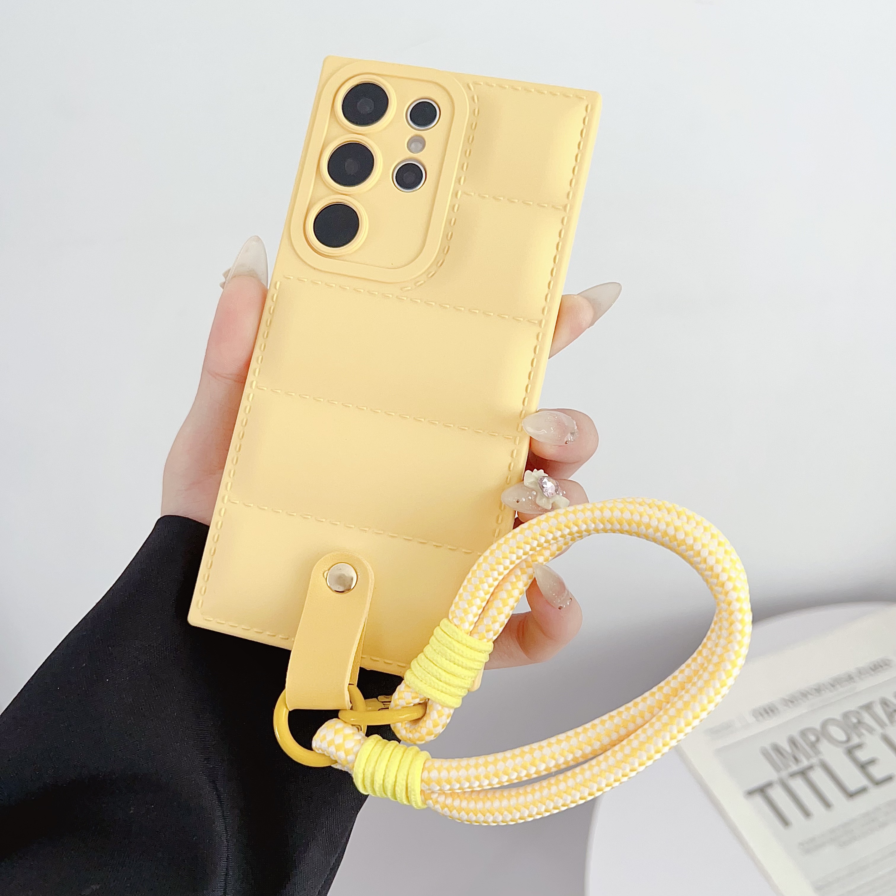 Jaune