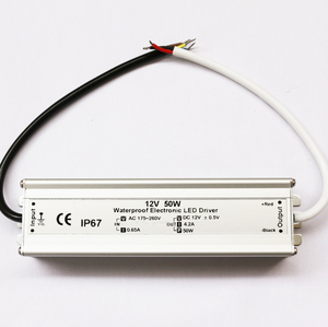 Fuente de alimentación impermeable DC 12V, 50w, 5A, salida máxima, entrada de tipo de origen, adaptador transformador para luces de piscina