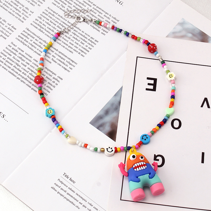 Collier monstre aux grands yeux