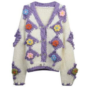 2024 Otoño/Invierno cárdigan de industria pesada para mujer tejido a mano con cuello en V holgado Color contraste gancho flor nuevo estilo suéter