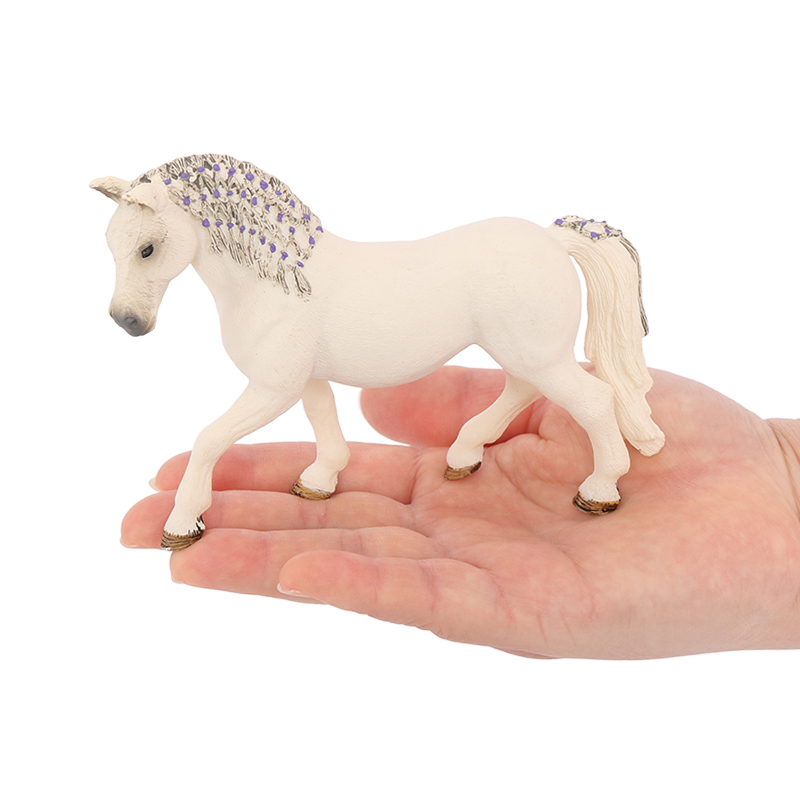 4242 Cheval Lipizzaner
