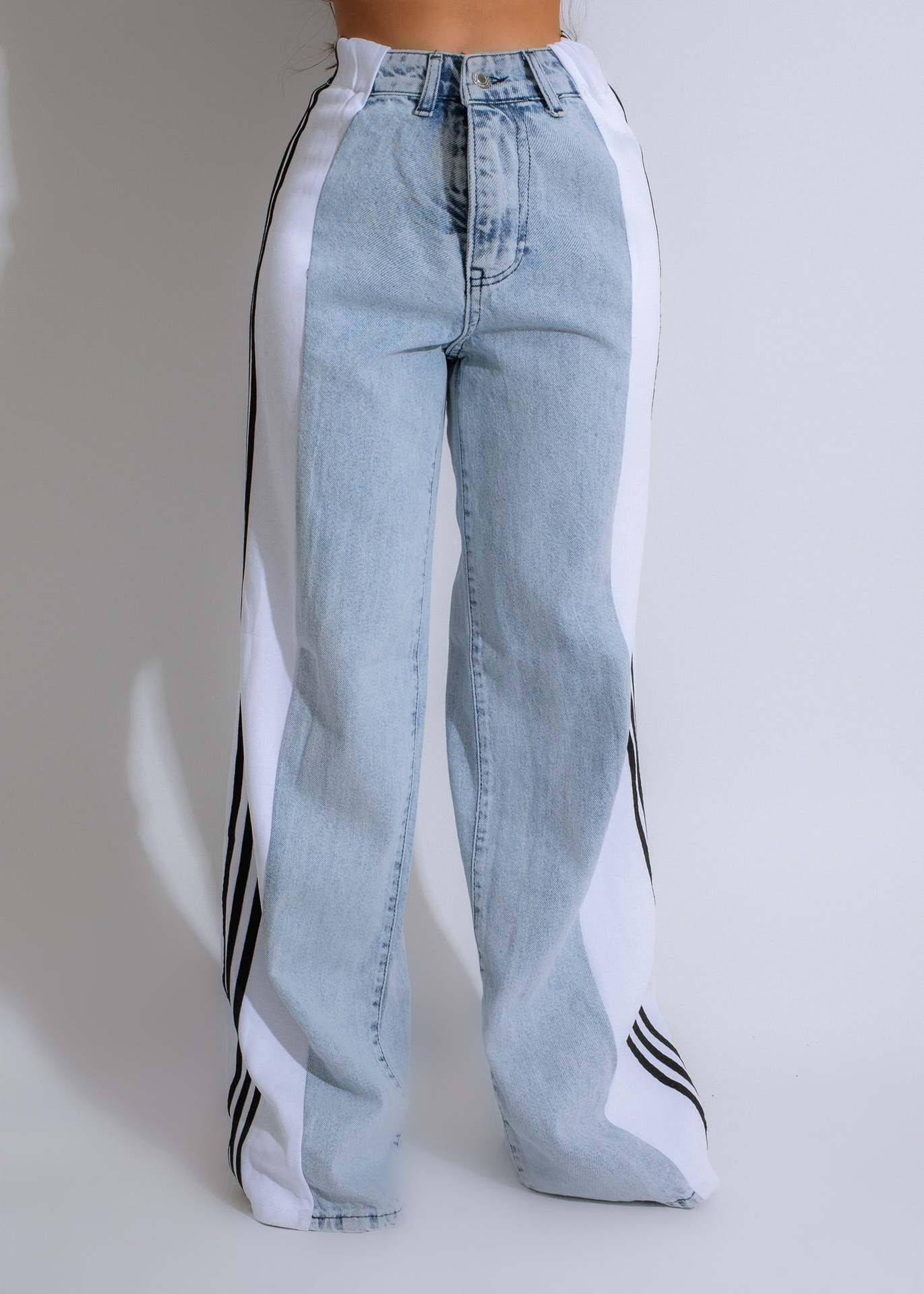 Bleu clair + blanc
