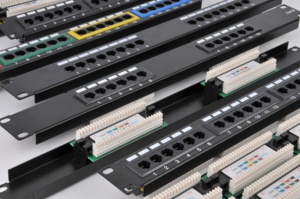 Krone & 110 Dual IDC 1u 19 pulgadas Utp Cat5e 12 puertos RJ45 Patch Panel - Product Image 5