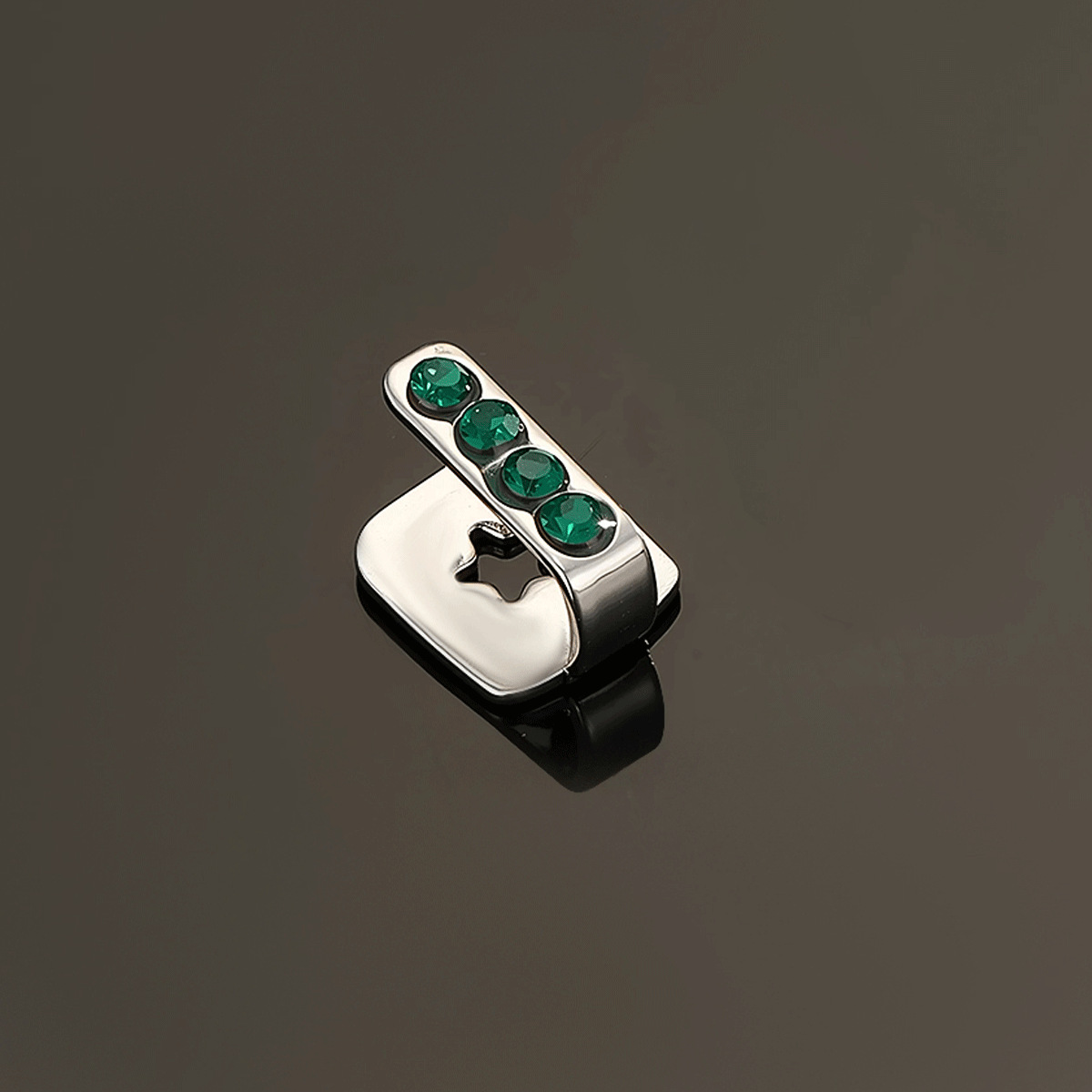 Argent et vert (style quatre)