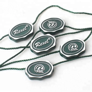 Fabricación de alta calidad, logotipo personalizado en relieve, lámina plateada, nailon, plástico, sello de bloqueo, cadena de etiquetas colgantes - Product Image 2