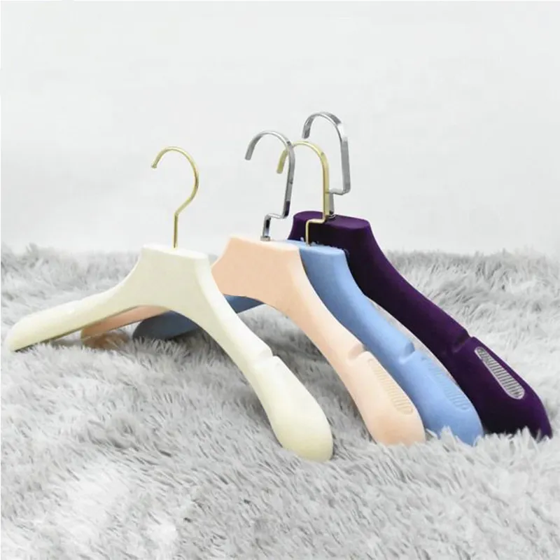 LEEKING Durable plastic flocking color coat hanger custom LOGO boutique velvet clothing display hanger
