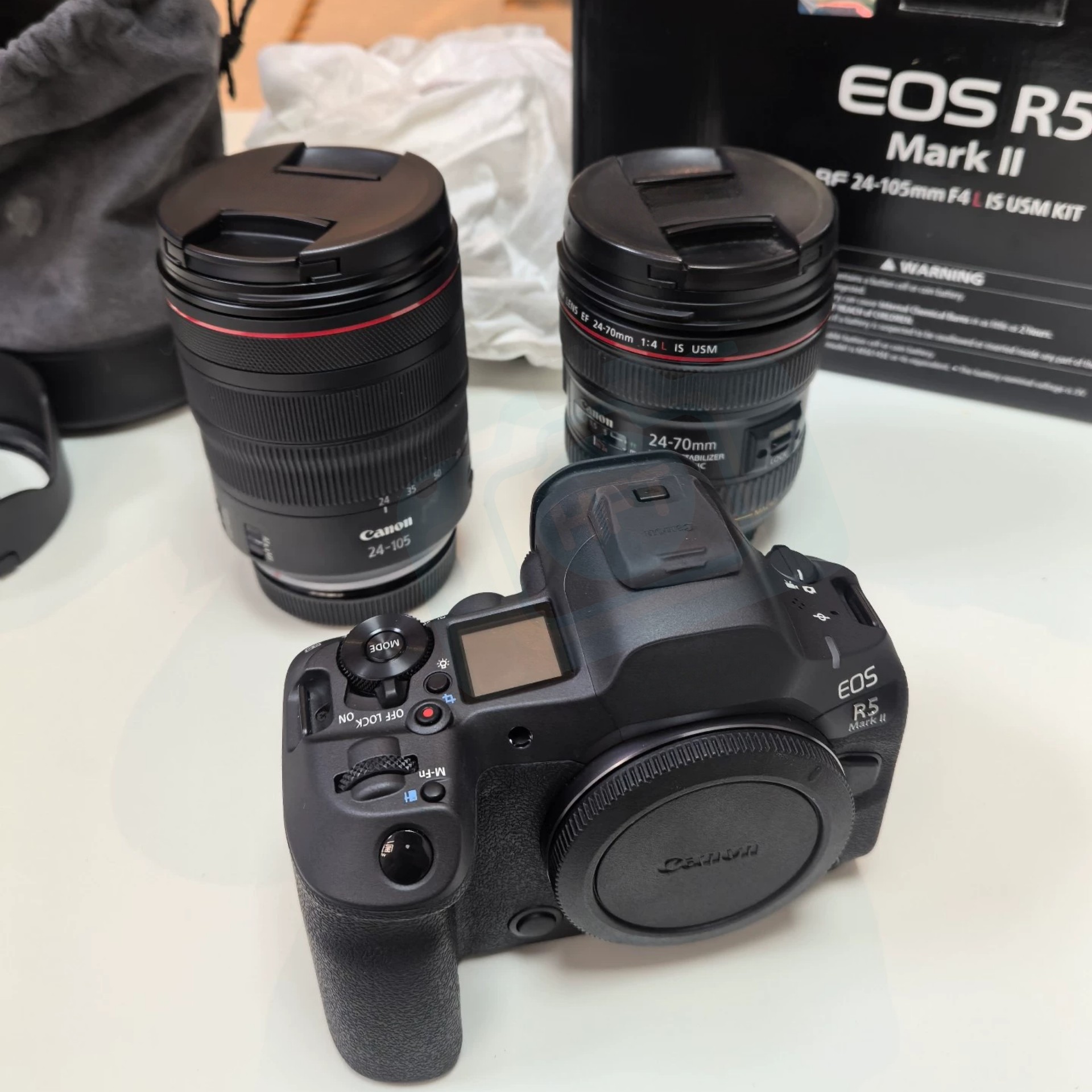 EOS R5 Mark II + RF 24-105mm F/4L