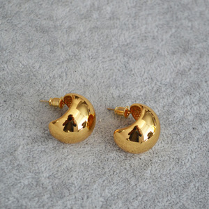 女式大空心球形闪亮耳钉 - Product Image 4