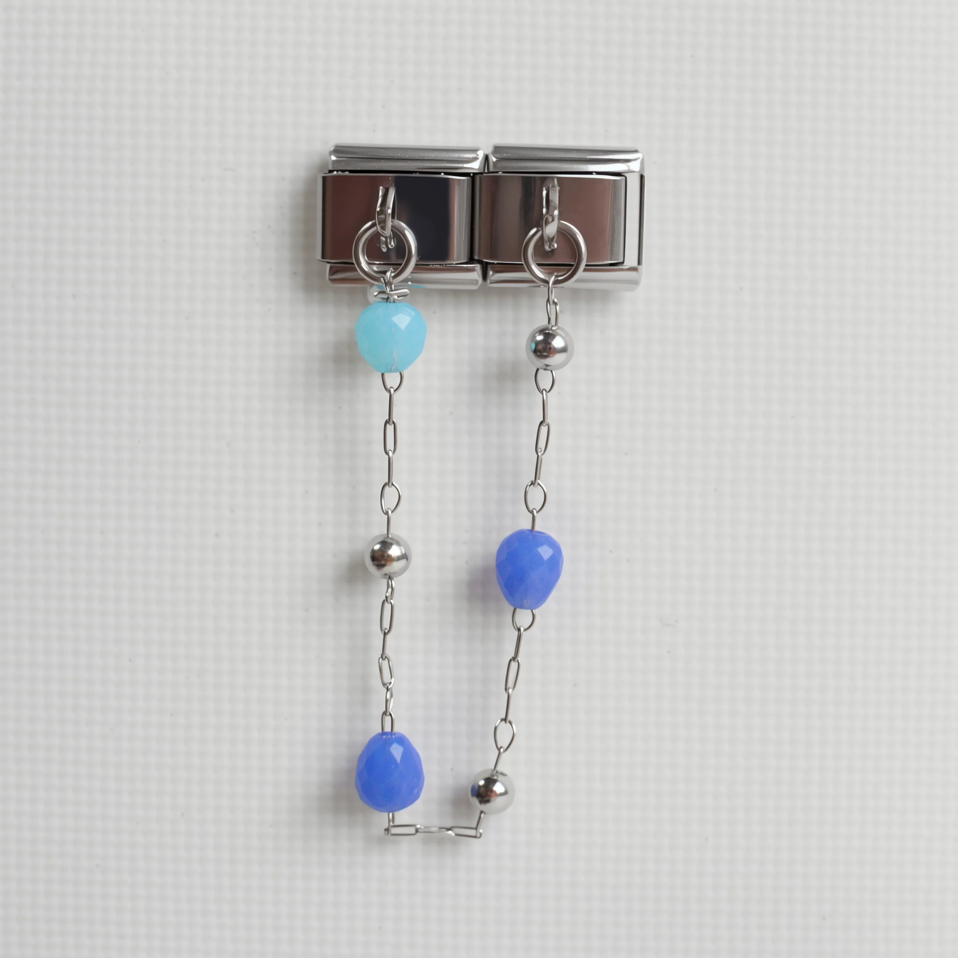 Blue bead pendant