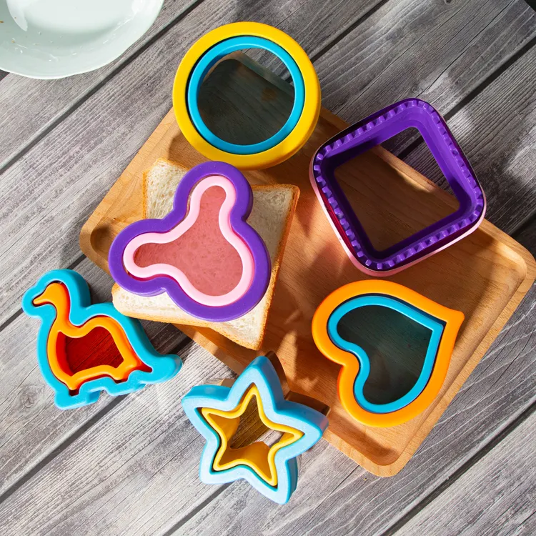 Juego de regalo de acero inoxidable con dibujos animados, cortador en relieve de frutas y verduras, con estampado de mariposas, moldes y cortador de pan para sándwich