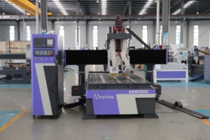 Máquina enrutadora CNC ATC 1325 1530 con cabezal de perforación multiherramienta rotativo de 3 ejes y anidamiento para fabricación de puertas de madera - Product Image 3