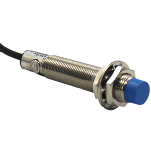 Sensor capacitivo de proximidad M12 con transductor de conmutación de salida NPN, 1 unidad