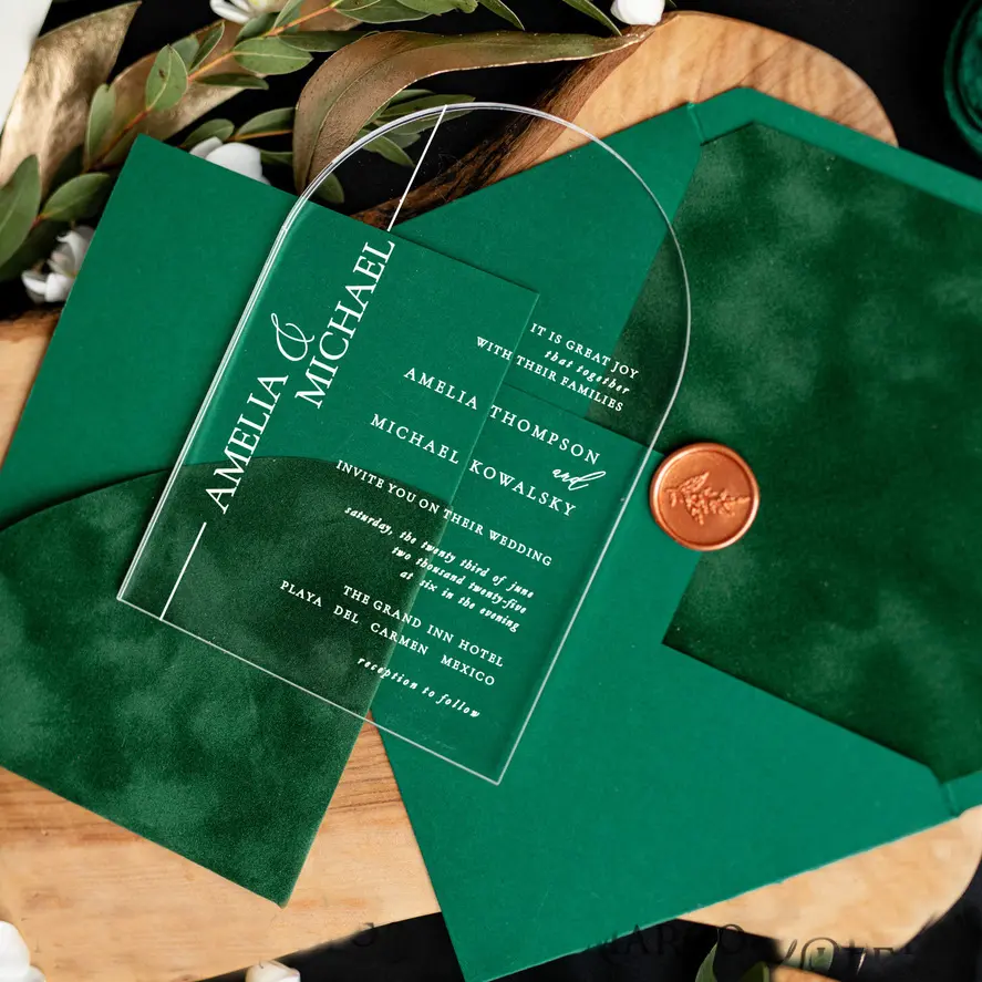 Tarjetas de invitación acrílicas con forma de arco para boda, Impresión de tinta blanca, invitaciones con bolsillo de terciopelo verde oscuro y sobre