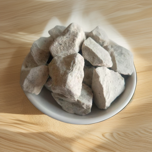 具有热稳定性的沸石颗粒2-4mm，可缓解水转化并净化水质 - Product Image 1