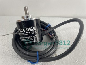 Neuer und originaler Plc 1x Drehgeber E6B2CWZ1X 2000PR E6B2CWZ1X 5VDC Neu in Box SPS-Programmier steuerung - Product Image 3