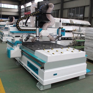 Production Line Automatic <strong>Loading</strong> and <strong>Unloading</strong> 1325 <strong>CNC</strong> <strong>Router</strong> Woodworking Machine ATC