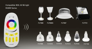 Светодиодный умный пульт дистанционного управления RGBW Milight FUT096 Беспроводной RF 2,4 ГГц 4 зоны сенсорный экран Регулируемая яркость красочный - Product Image 3