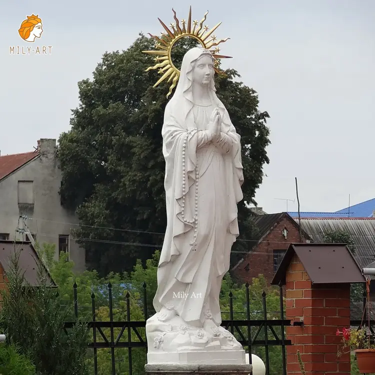 Statue religiose della vergine maria della madre religiosa in marmo bianco intagliato a mano all'aperto a grandezza naturale