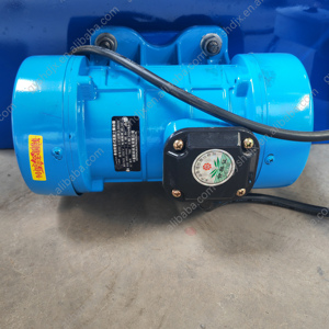 Máquina moldeadora manual de bloques de hormigón huecos de 220V a la venta para procesamiento de cenizas para industrias minoristas - Product Image 6