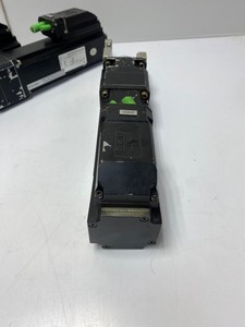 PLC elau Servo Motor SM 07060010P044M1B0 SM 6000 rpm 400V PLC คอนโทรลเลอร์การเขียนโปรแกรม