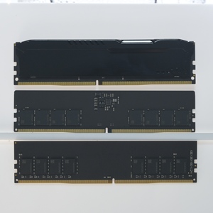 Venta al por mayor 8GB DDR4 2666 2400 Compatible Computadora de escritorio RAMs 4GB a 16GB Opciones de memoria disponibles