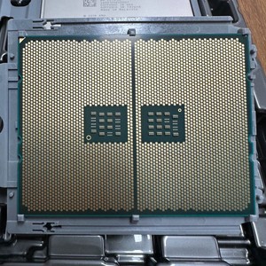 Yüksek performanslı AMD EPYC 7453 sunucu CPU - 28 çekirdek, 56 konu, 2.75GHz taban, 3.45GHz maksimum destek - Product Image 5