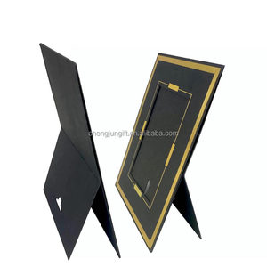 Anpassbarer Schwarzer Bilderrahmen mit Staffelei-Ständer, Souvenir-Fotorahmen mit Gold-LOGO-Druck - Product Image 3