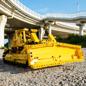 Mould King 17024 Two-end dozer Model Building Block Sets <strong>Technical</strong> Crane APP <strong>Programming</strong> Engineering Vehicle MOC Block toys - Product Image 4